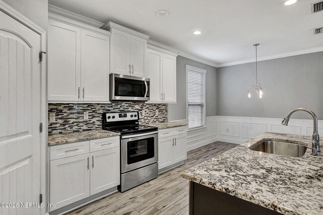 Building Photo - 516 Meldrum Ln