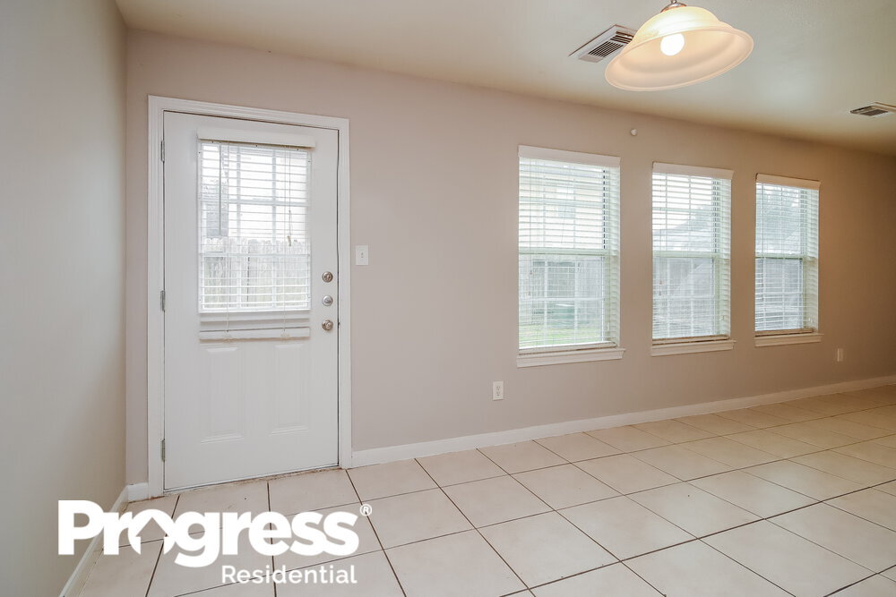 Building Photo - 4959 N Cancun Dr