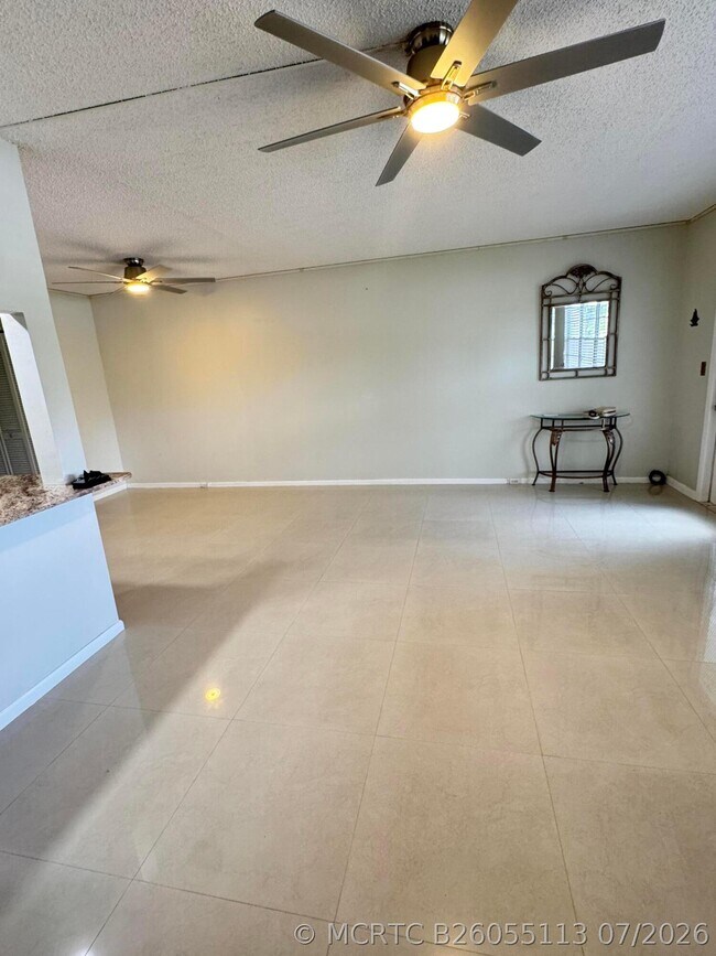 Building Photo - 1036 Harwood D