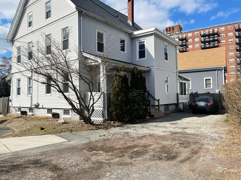 Front Entrance & Driveway - 27 Webster Pl