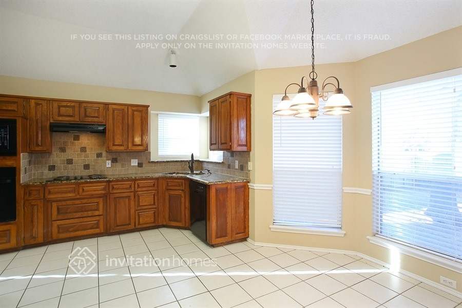 Building Photo - 1427 New Haven Dr