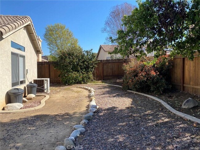 Building Photo - 24403 Stallion Ct