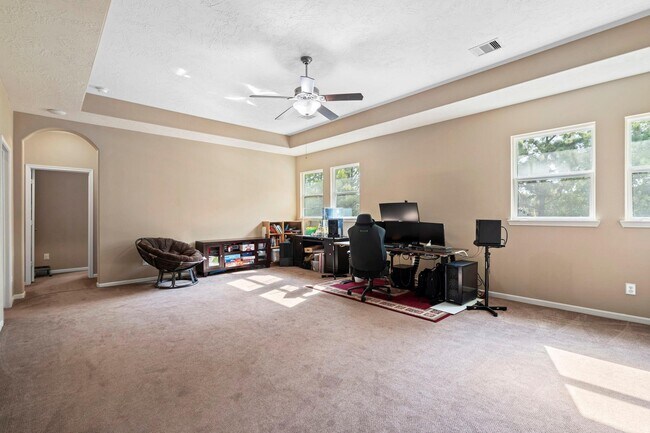 Building Photo - 10602 Comeaux Ln