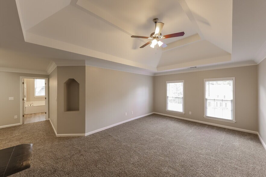 Building Photo - 186 Championship Ct