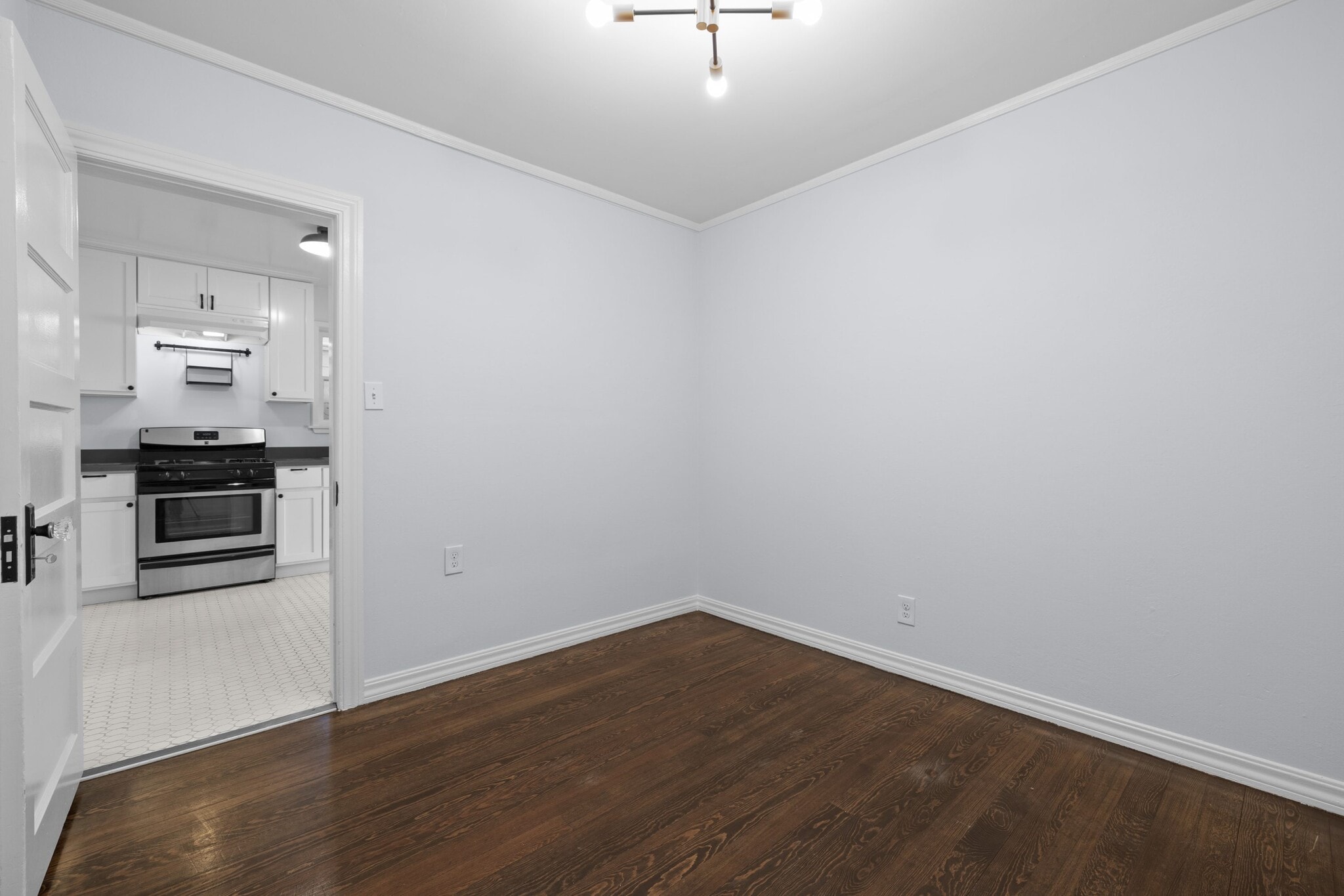 Building Photo - 1724 Lincoln Ave