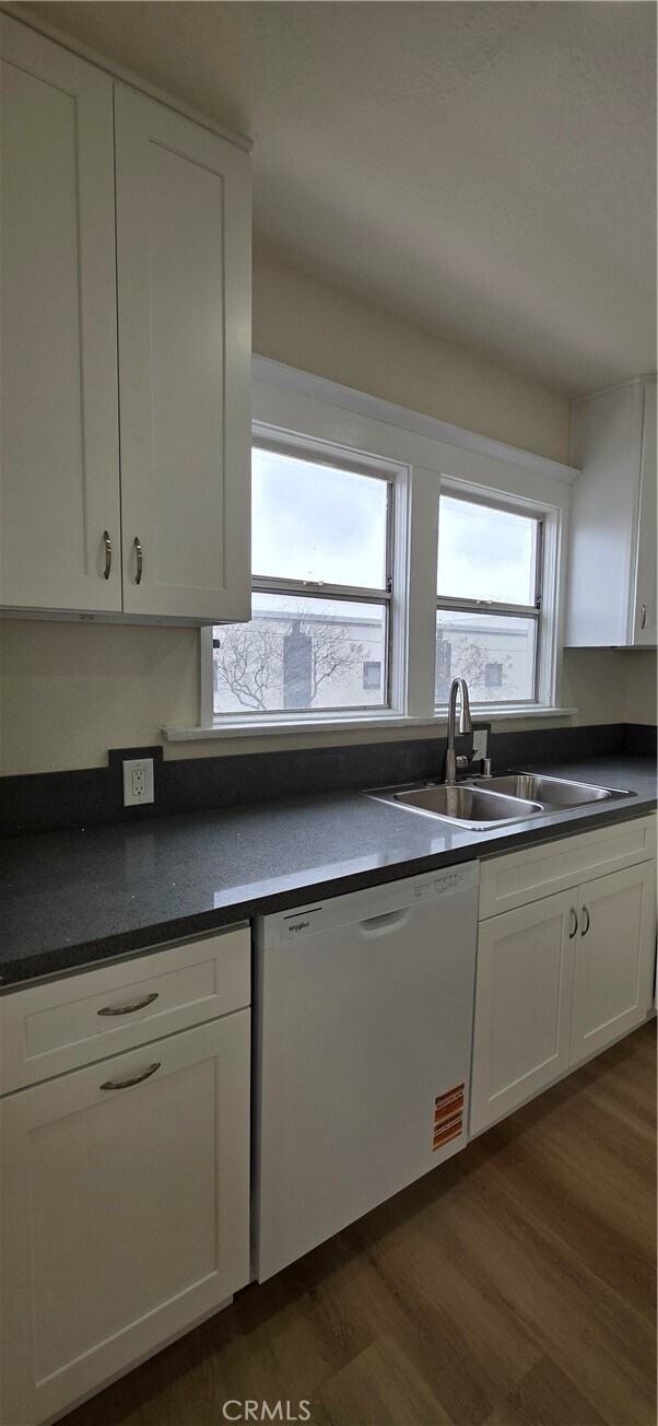 Building Photo - 2838 E 4th St