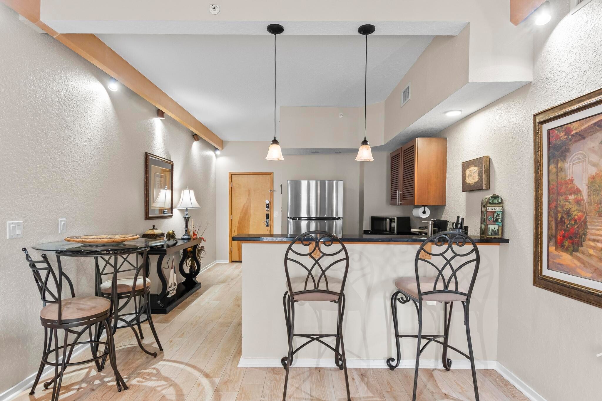 Building Photo - 101 Palm Harbor Pky