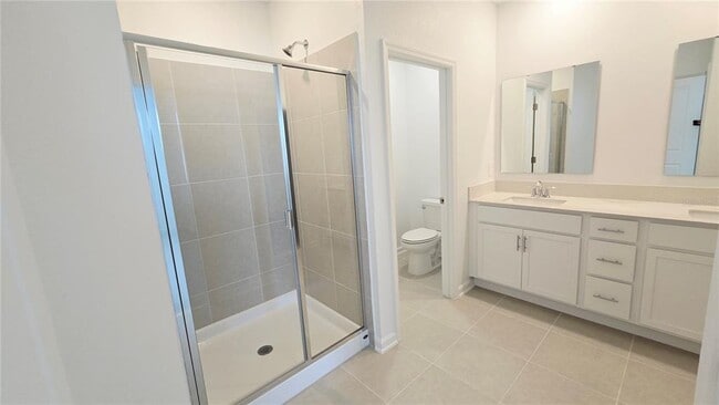 Building Photo - 724 Squire Ave