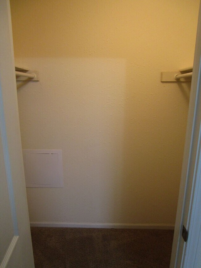 Building Photo - 4404-4404 W Jeana Ct