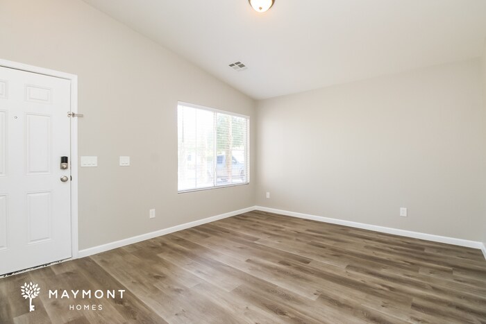 Building Photo - 1625 E Aspen Ave