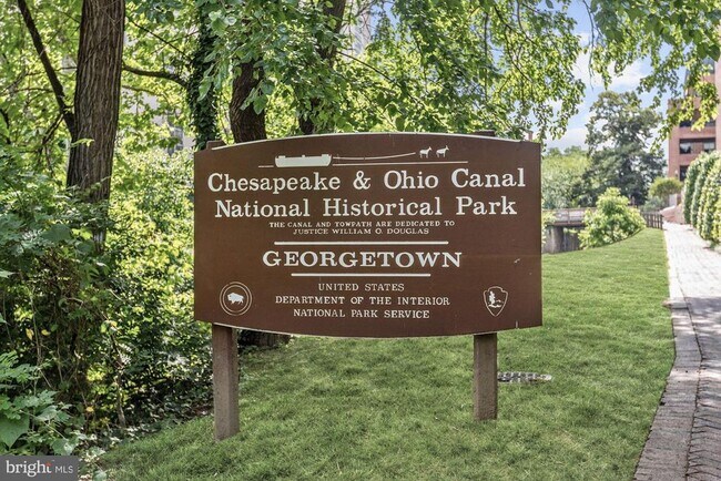 Building Photo - 1080 Wisconsin Ave NW