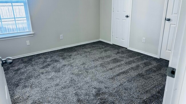 Building Photo - 8903 Terrell Ave