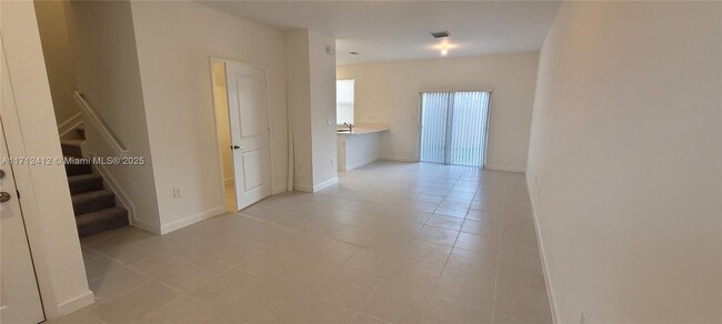 Building Photo - 2874 SE 25 TERR