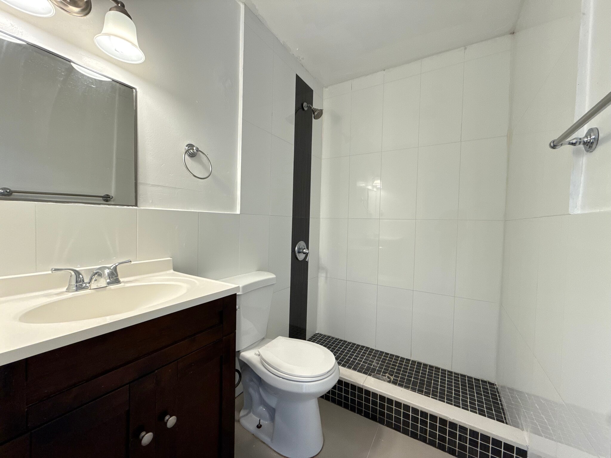 Building Photo - 911 NW 57th St