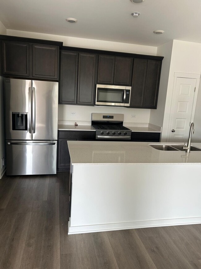 Building Photo - 2270 Barbera Dr