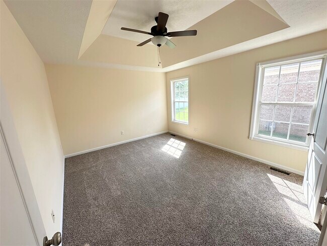Building Photo - 3723 Woodbridge Ln