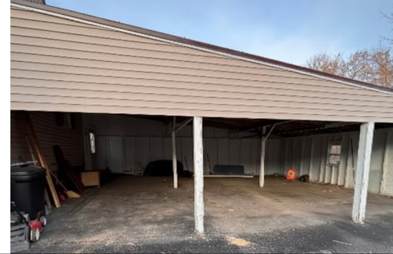 Building Photo - 194 Water St