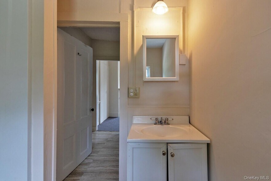 Building Photo - 5635-5639 NY-82