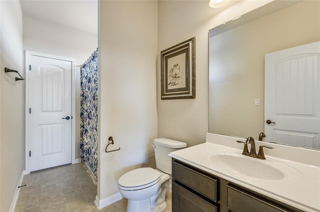 Building Photo - 696 Ledge Stone Dr