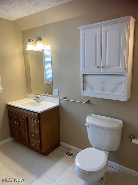 Building Photo - 1660 Glenmount Ave