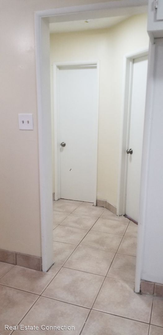 Building Photo - 13407 Cordary Ave