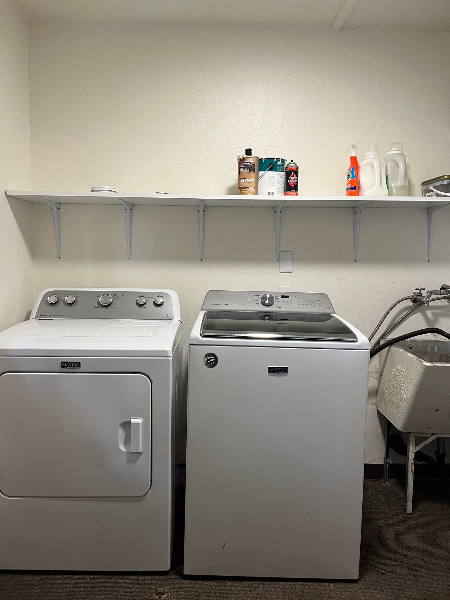 Building Photo - 1421 NE 8th St