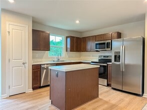 Building Photo - 14 Trailhead Rd