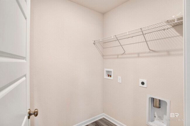 Building Photo - 32038 Lyon Rd