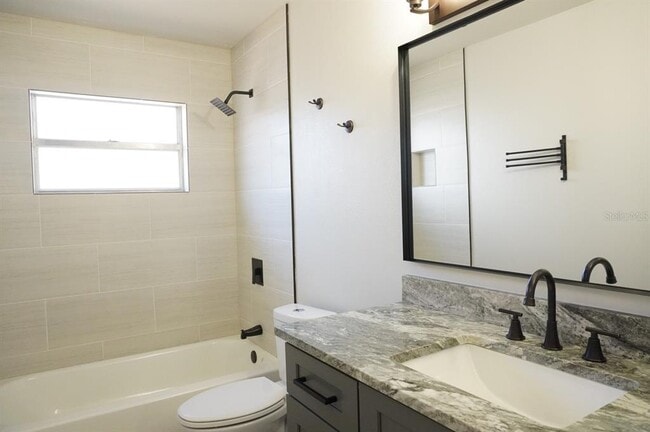 Building Photo - 7811 Bay Cedar Dr