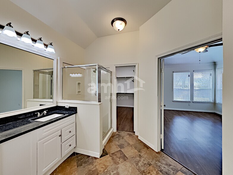 Building Photo - 19727 Water Point Trl