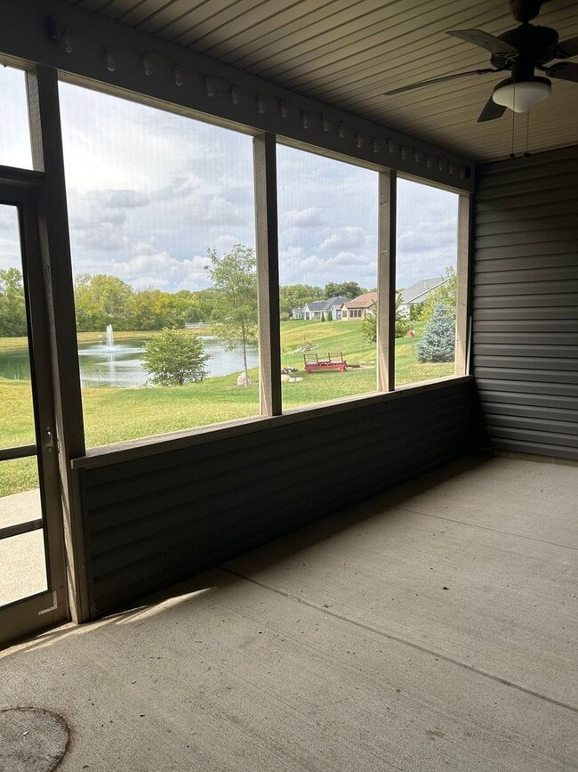 Primary Photo - 4220 Hayloft Dr