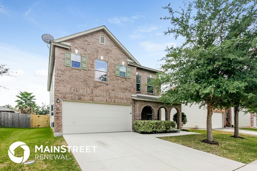 Primary Photo - 121 Angus Way