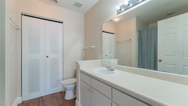 Building Photo - 10568 Windsor Lake Ct