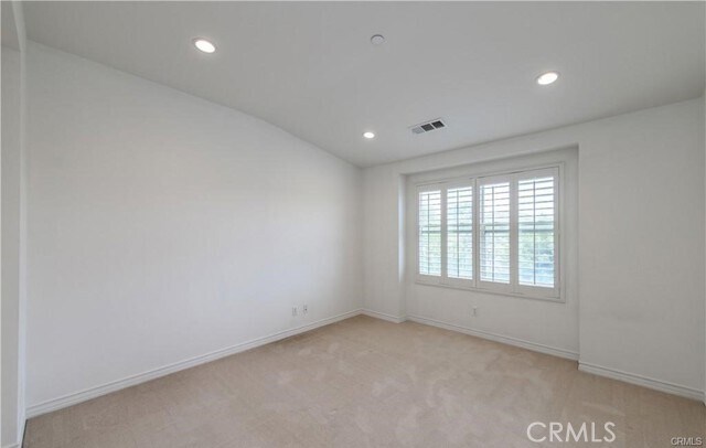 Building Photo - 31 Quartet