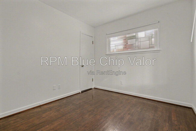 Building Photo - 3942 Hemphill Way
