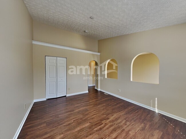 Building Photo - 2419 Hoose Dr