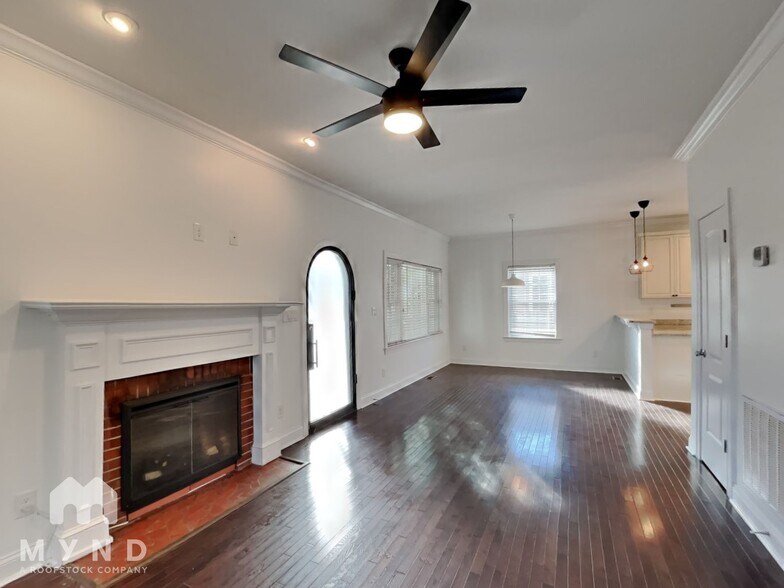 Building Photo - 211 Idlewild Ave