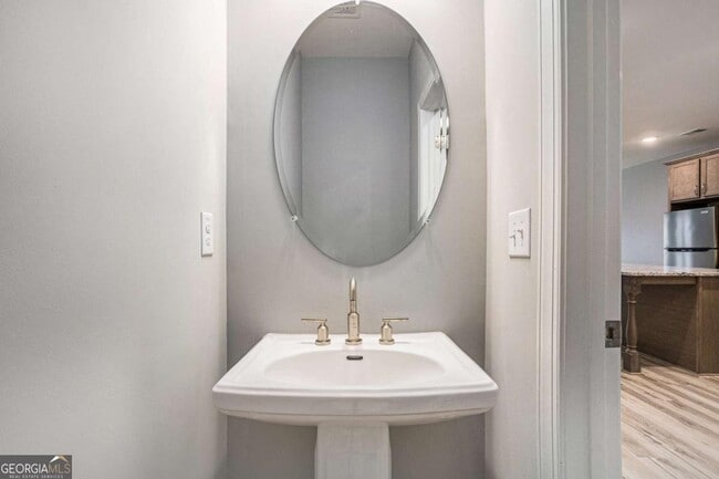 Building Photo - 1341 Parc Bench Rd