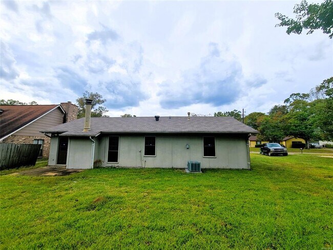 Building Photo - 3044 Cross Creek Dr