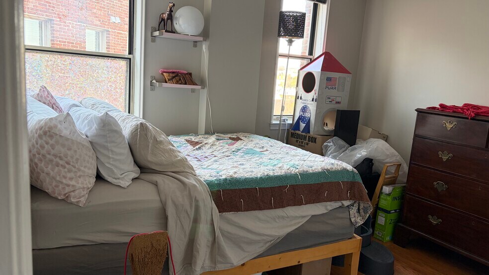 Building Photo - 1621 T St NW