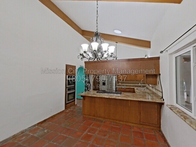 Building Photo - 1055 Toro Canyon Rd