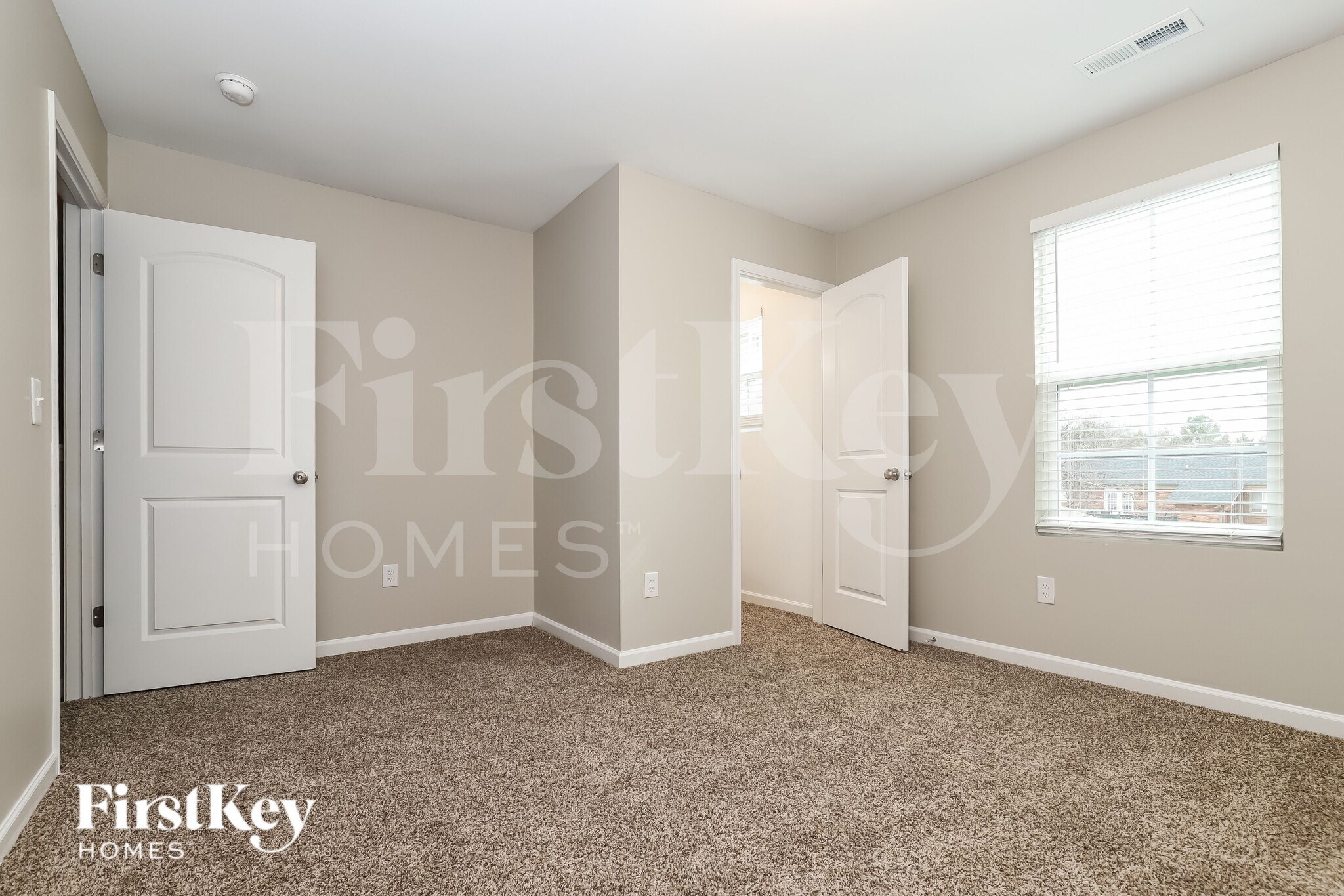 Building Photo - 217 Focus Ln