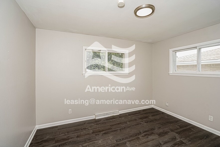 Building Photo - 5251 N 83rd St