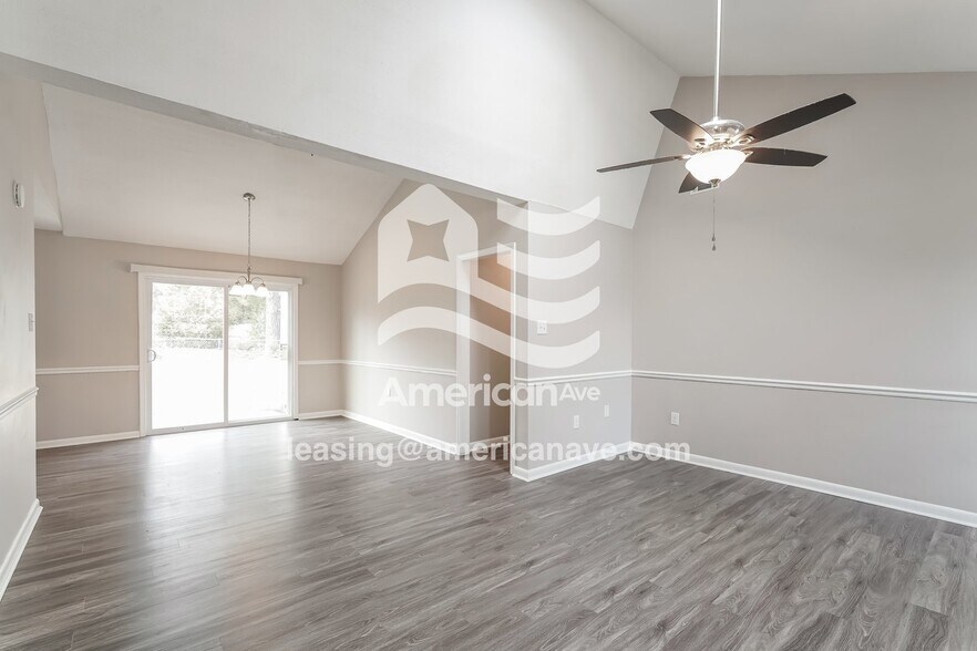 Building Photo - 3409 Knollcrest Rd