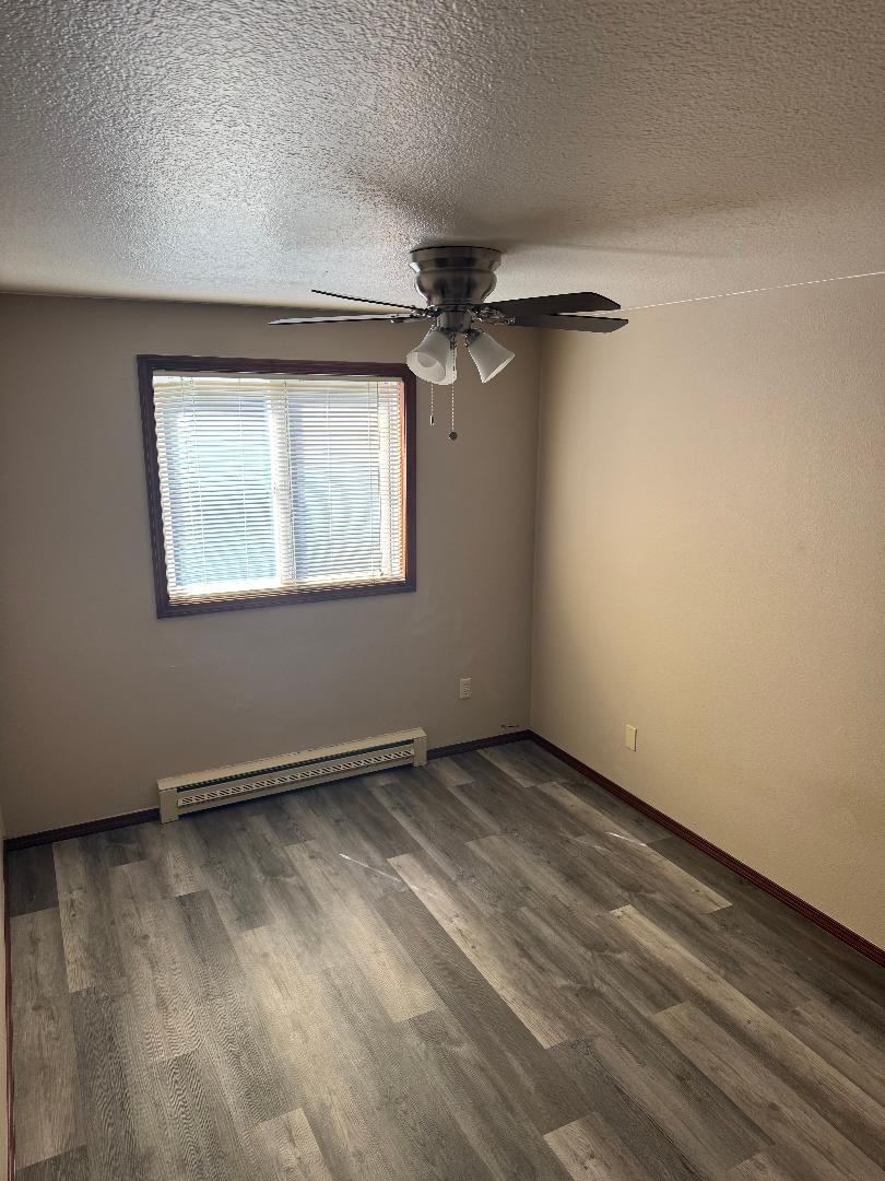 Building Photo - 18035 Weaver Ct