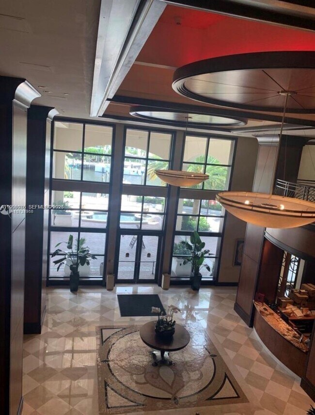 Building Photo - 610 W Las Olas Blvd