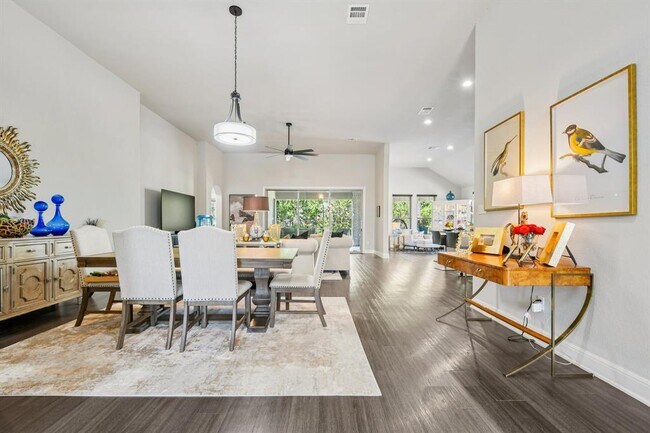 Building Photo - 124 S Sage Hollow