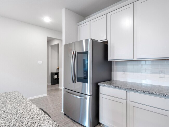 Building Photo - 10811 Violet Bloom Dr