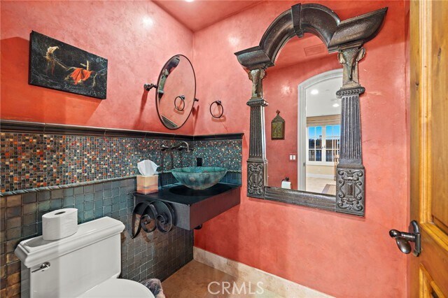 Building Photo - 900 E Balboa Blvd