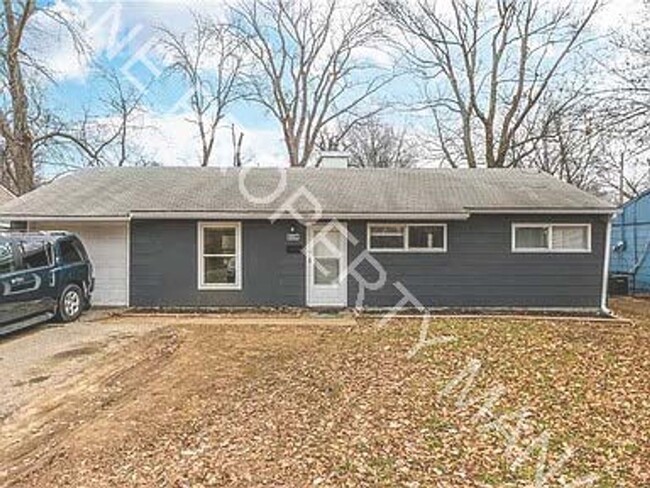 Building Photo - Single Family Home in Ruskin - All Voucher...